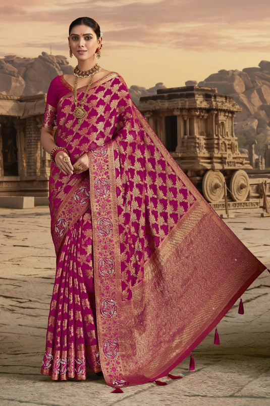 Excellent Chiffon Fabric Magenta Color Saree With Border Work