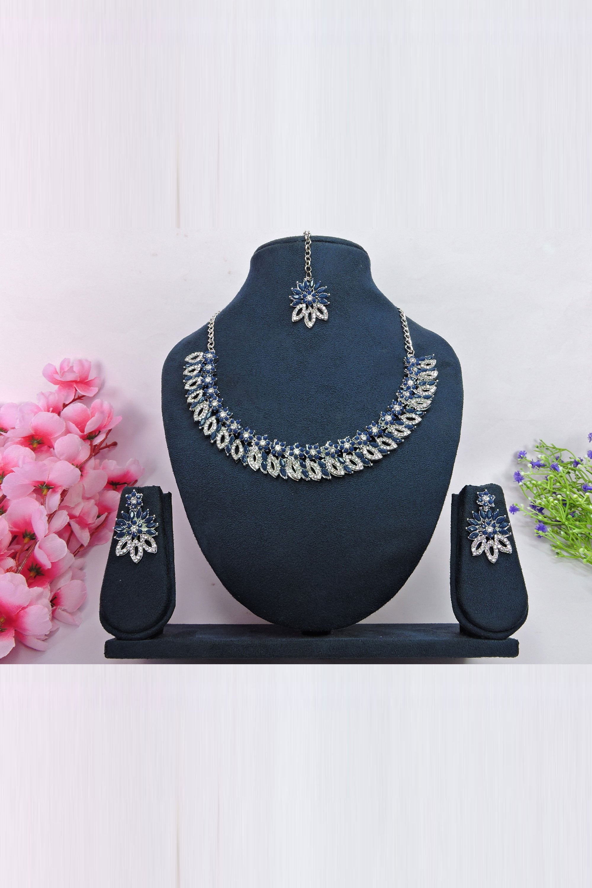Radiant Navy Blue Color Alloy Material Necklace Set Earrings And Mang
