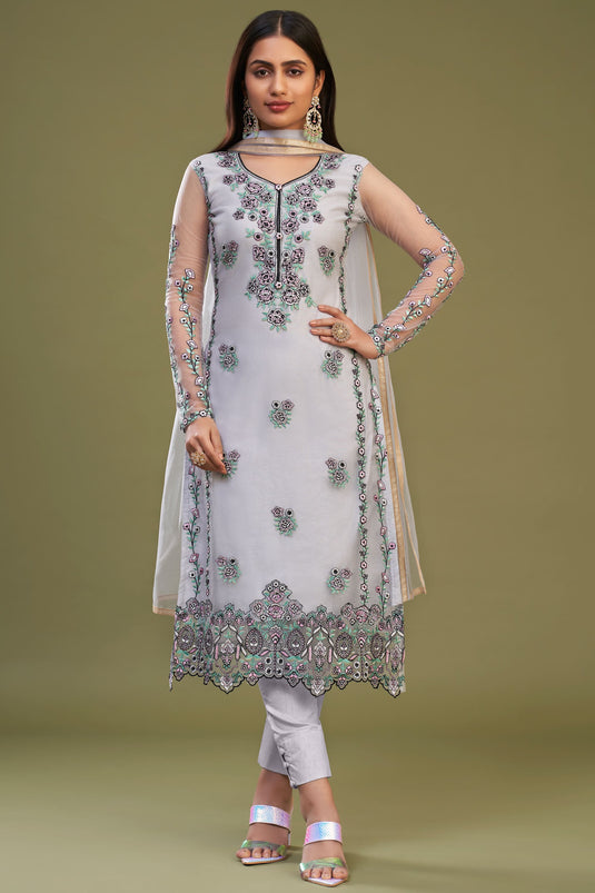 Embroidered Function Wear Designer Straight Cut Salwar Kameez In Lavender Color