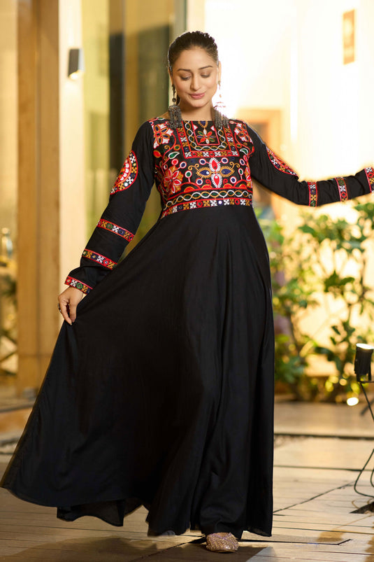 Bewitching Embroidered Work On Cotton Fabric Readymade Kurti In Black Color