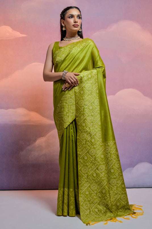 Green Color Weaving Border Work Designer Handloom Raw Silk Saree