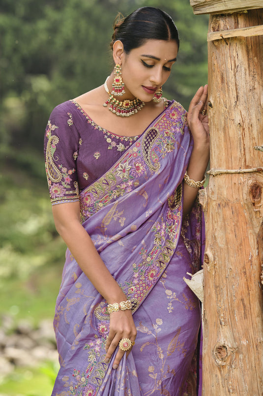 Vaishnavi Andhale Lavender Color Glorious Wedding Wear Dola Silk Saree With Border Work