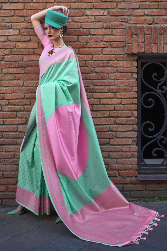 Green Color Glorious Handloom Weaving Art Silk Saree