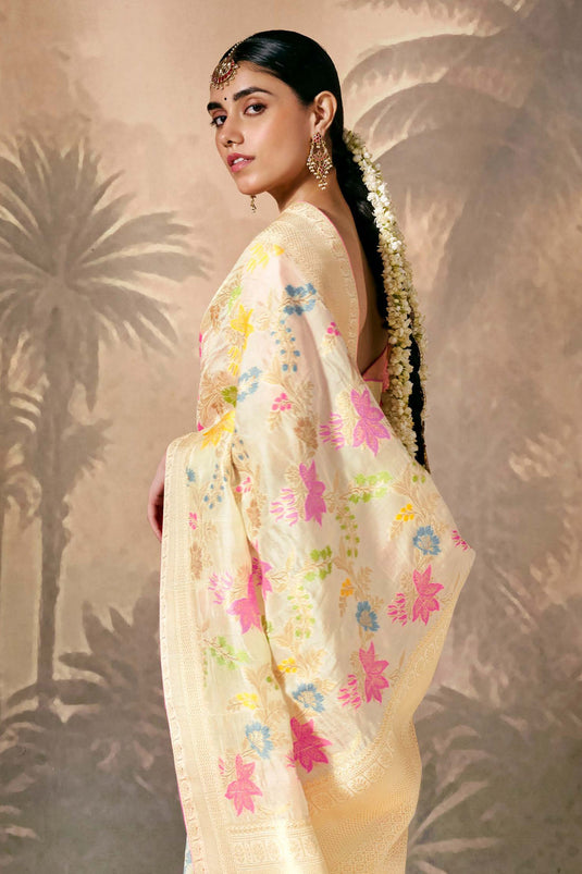 Beige Silk Saree With Attractive Blouse