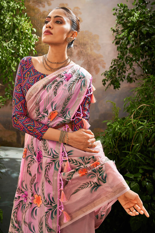 Pink Color Fashionable Saree In Art Silk Fabric