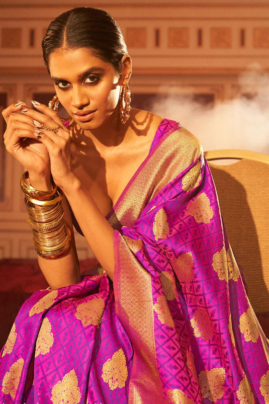 Trendy Art Silk Fabric Purple Color Saree With Weaving Work