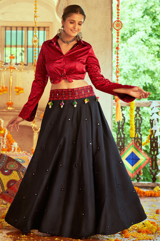Appealing Cotton Fabric Navratri Special Top Skirt Set In Black Color