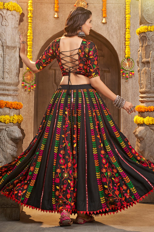 Latest Styles Of 50 Orange Lehenga Choli Designs (2022) - Tips and Beauty