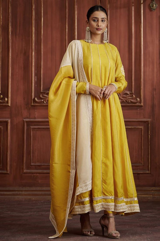 Exclusive Yellow Color Silk Fabric Hand Embroidered Function Wear Fancy Readymade Anarkali Set