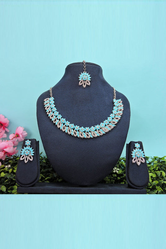 Dazzling Cyan Color Necklace Set Earrings And Mang Tikka For Women In Alloy Material