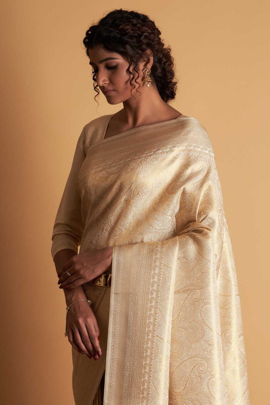 Wedding Wear Two Tone Kanjivaram Silk Fabric Beige Weaving Work Saree