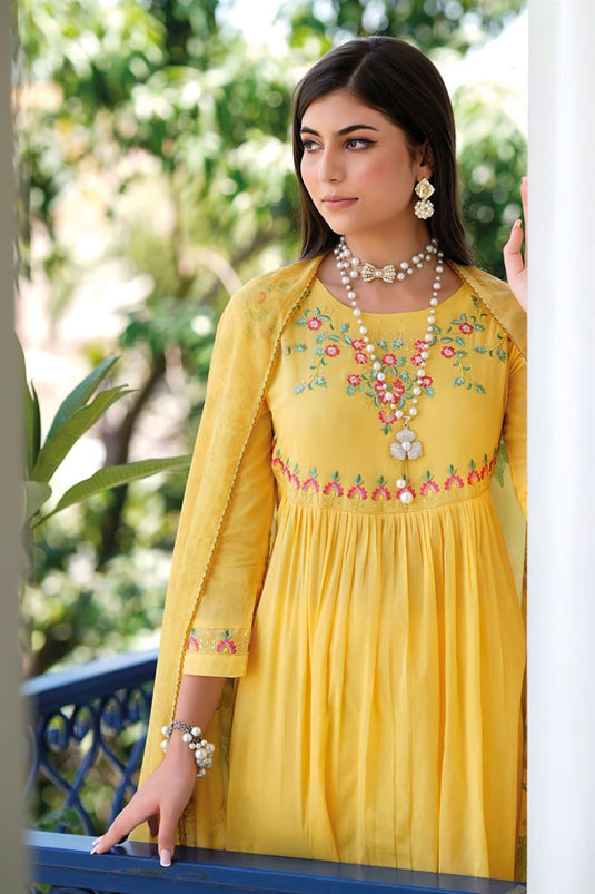 Yellow Color Cotton Fabric Enticing Casual Look Salwar Suit