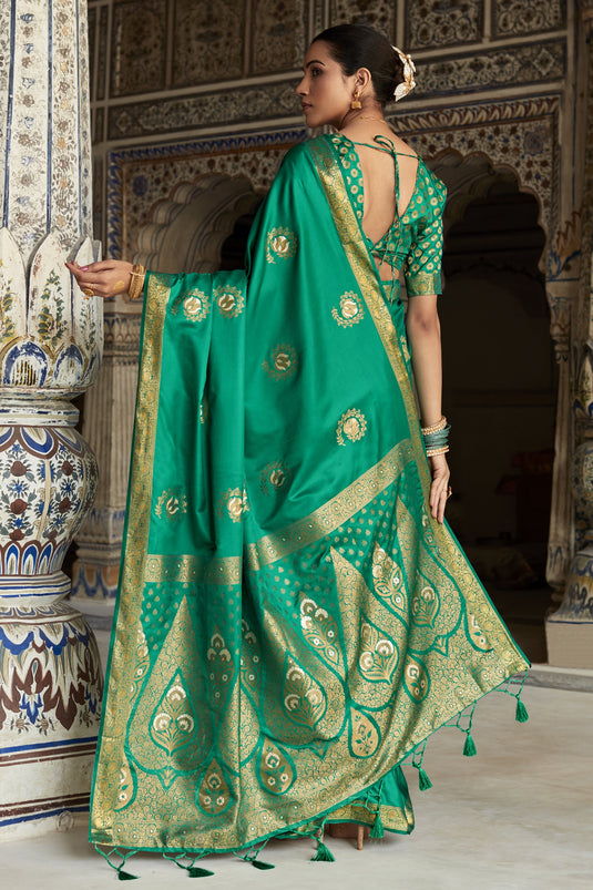 Buy Green Sarees for Women by Saree mall Online | Ajio.com