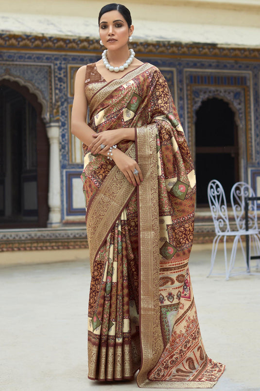 Viscose Fabric Sangeet Wear Vintage Saree In Multi Color