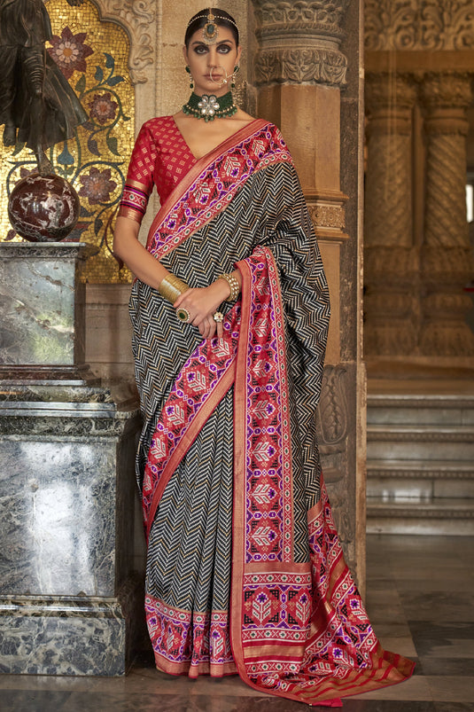 Lion Pallu Double Ikat Patan Patola Saree – sohumsutras