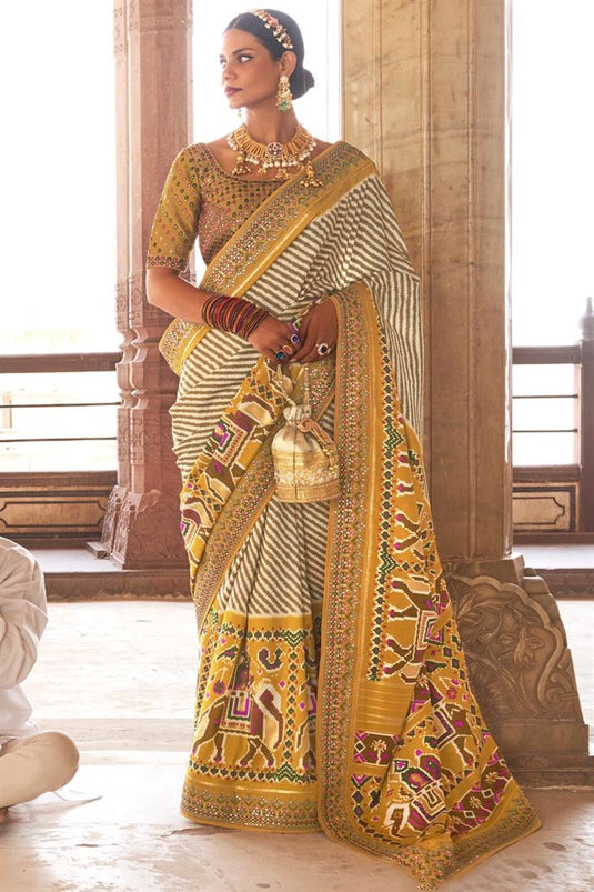 Yellow Color Patola Silk Fabric Function Wear Printed Miraculous Saree With Semi Stitched Blouse