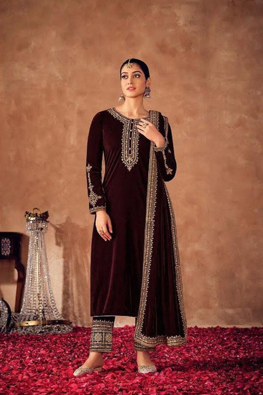 Maroon Color Velvet Fabric Admirable Embroidered Salwar Suit
