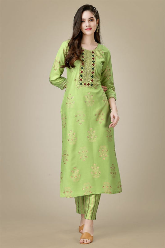 Radiant Green Color Rayon Fabric Kurti With Pant