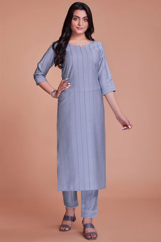 Radiant Lavender Color Viscose Fabric Kurti With Pant