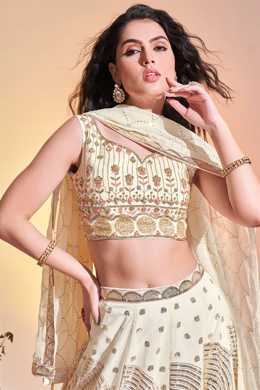 Seema Gujral - Buy Lehenga, Sarees, Gown, Sharara Set Online 2024