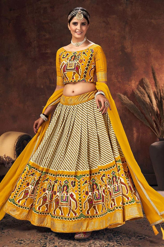 11939 LEMON YELLOW COLOUR WEDDING HALDI SPECIAL DESIGNER LEHENGA CHOLI FOR  WOMEN - Reewaz International | Wholesaler & Exporter of indian ethnic wear  catalogs.